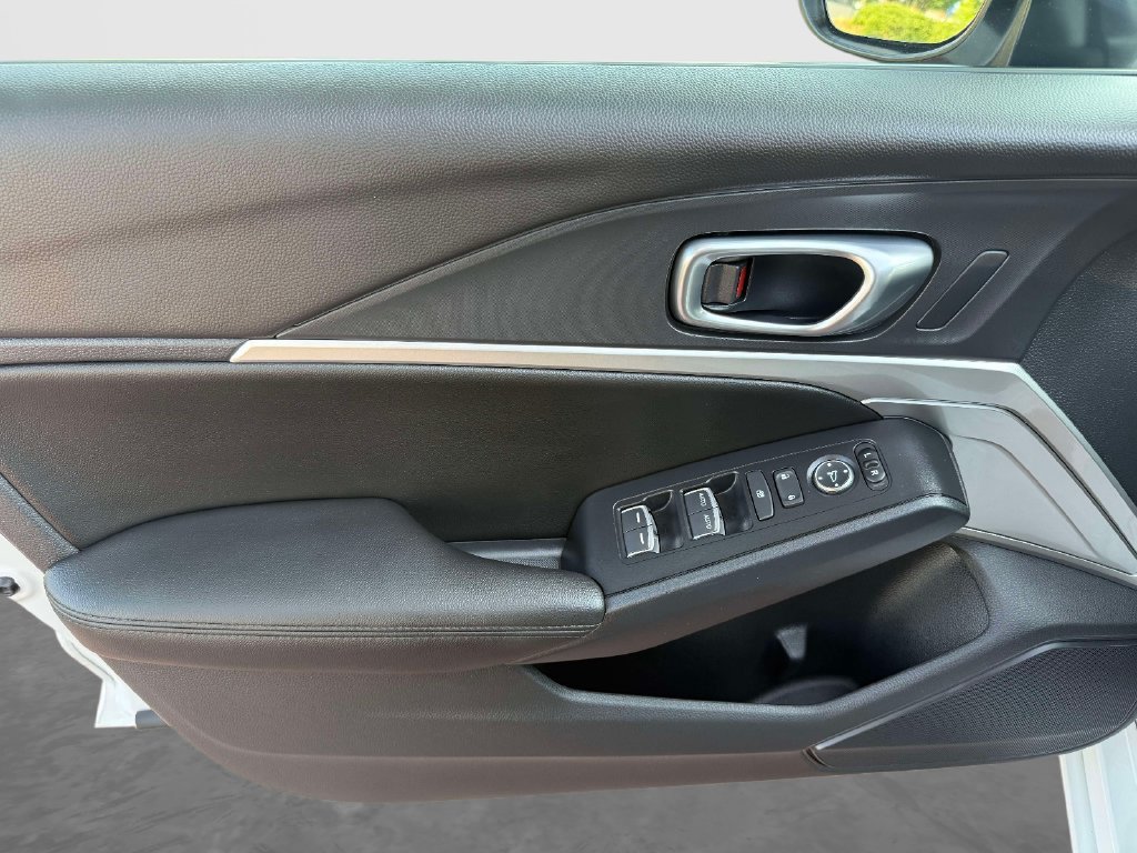 Certified 2025 Acura Integra FWD image 14