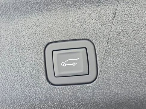 New 2026 Chevrolet Tahoe High Country image 25