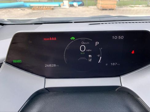 Certified 2023 Toyota Prius LE image 24