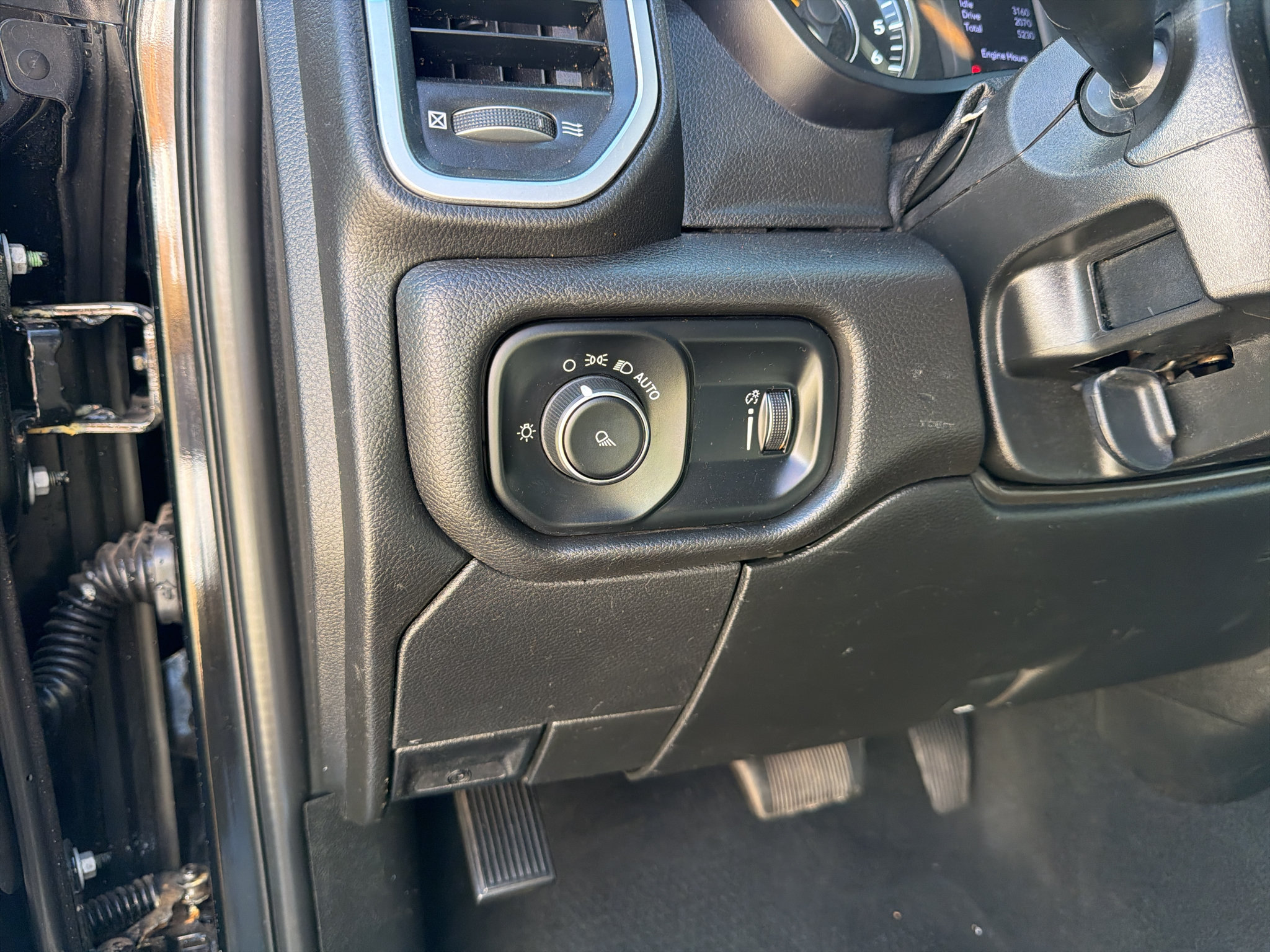 Used 2021 RAM 2500 Big Horn AWD/4WD image 24
