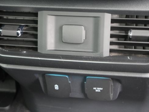 Used 2023 Ford F150 XLT w/ Equipment Group 302A High image 30