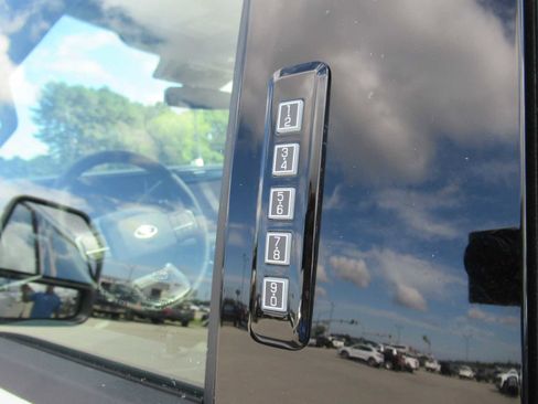 New 2026 Ford F350 Lariat w/ FX4 Off-Road Package image 19