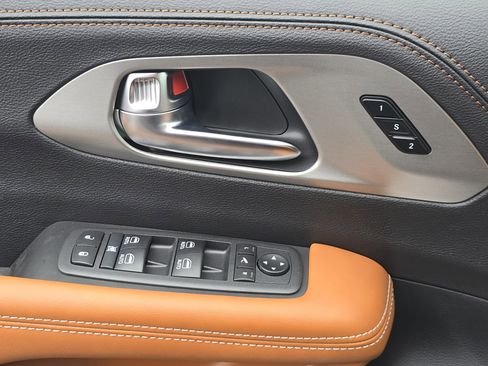 New 2026 Chrysler Pacifica Pinnacle w/ Trailer Tow Group image 28