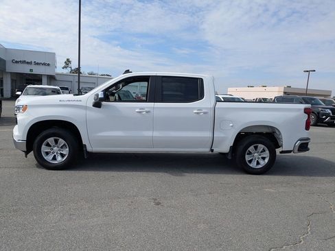 Used 2025 Chevrolet Silverado 1500 LT image 7