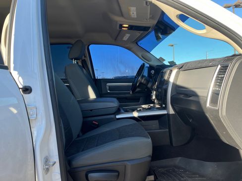 Used 2017 RAM 2500 Big Horn w/ Sport Appearance Group image 19