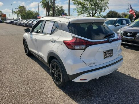 Certified 2023 Nissan Kicks SR w/ SR Premium Package FWD image 4