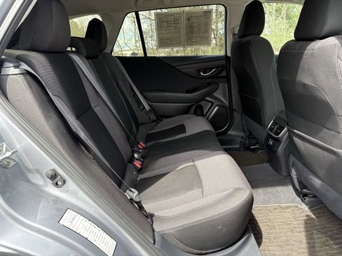 Used 2025 Subaru Outback Premium AWD/4WD image 29