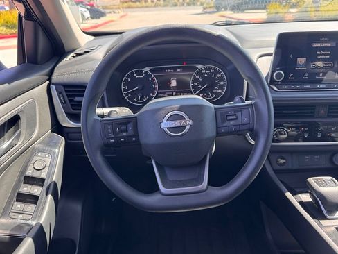 Certified 2025 Nissan Rogue S FWD image 14