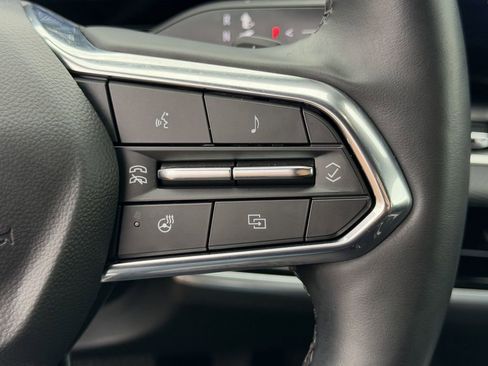 Used 2025 Chevrolet Equinox LT FWD image 22