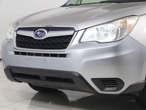 Used 2014 Subaru Forester 2.5i Premium AWD/4WD image 46
