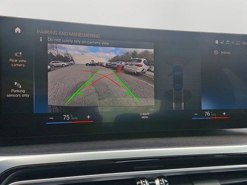 Certified 2023 BMW 330i xDrive Sedan w/ Convenience Package image 19