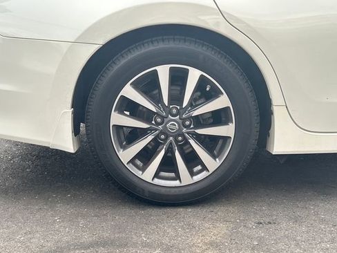 Used 2017 Nissan Altima 2.5 SL w/ 2.5 Technology Package image 29
