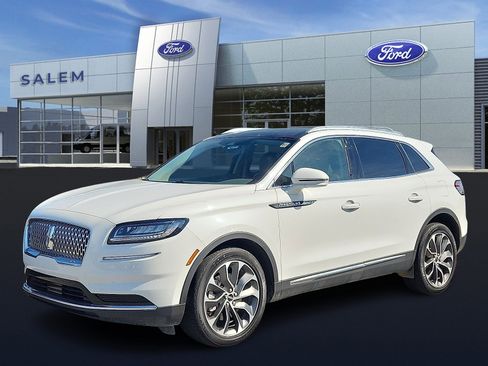 Used 2022 Lincoln Nautilus Reserve image 7