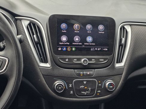 Used 2021 Chevrolet Malibu LS FWD image 16