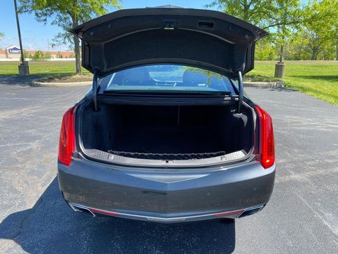Used 2013 Cadillac XTS Luxury FWD image 40