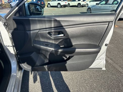 Used 2023 Nissan Sentra SV image 14