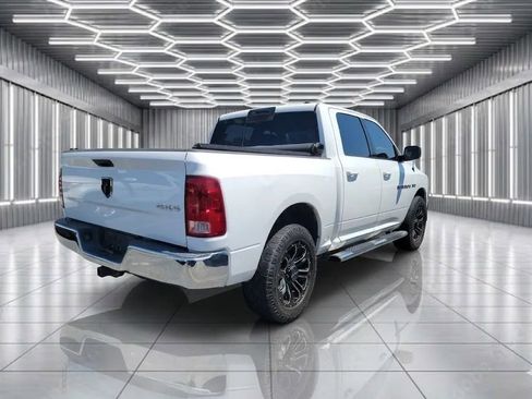 Used 2011 RAM 1500 Classic SLT w/ Remote Start & Security Group AWD/4WD image 2
