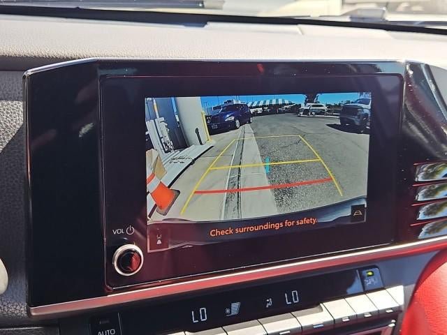 Used 2025 Toyota Camry SE FWD image 14
