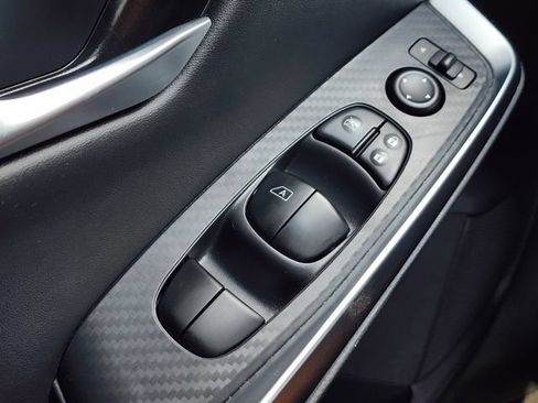 Used 2025 Nissan Sentra SR w/ Midnight Edition FWD image 26