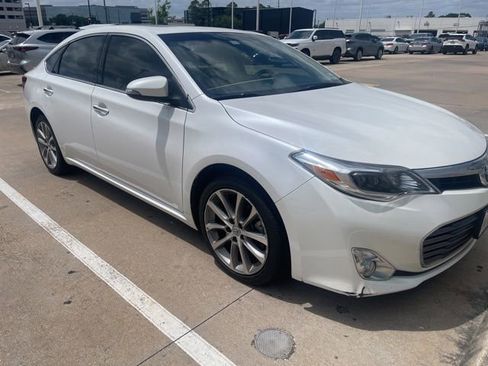 Used 2015 Toyota Avalon XLE Touring FWD image 3