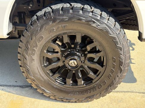 Used 2025 Ford F250 Platinum AWD/4WD image 5