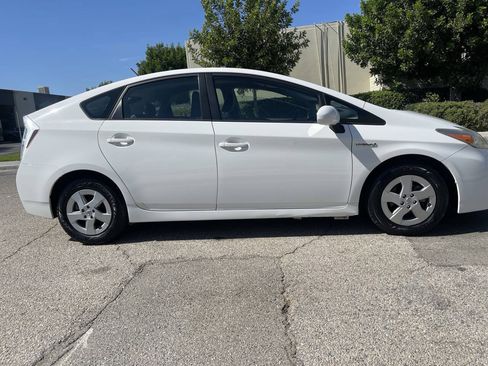 Used 2010 Toyota Prius One FWD image 8