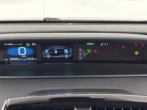 Used 2022 Toyota Prius Prime LE image 26