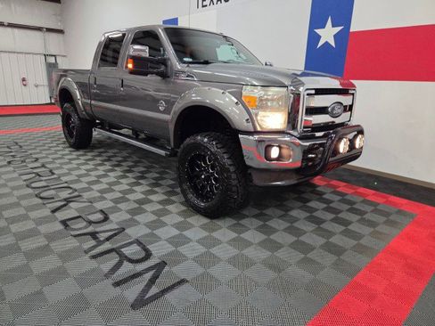 Used 2013 Ford F250 Lariat w/ Lariat Ultimate Pkg AWD/4WD image 23