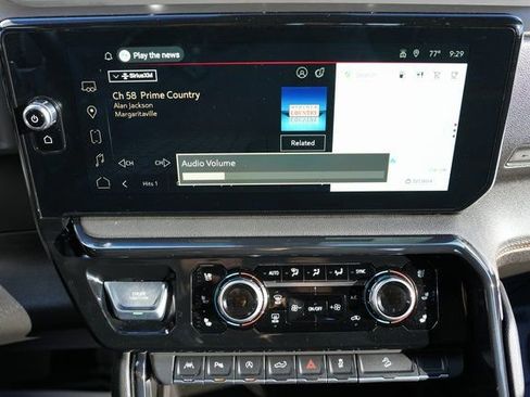 Used 2023 GMC Sierra 1500 AT4 w/ AT4 Premium Package image 25