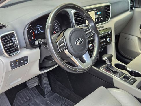 Used 2020 Kia Sportage EX w/ EX Technology Package FWD image 10