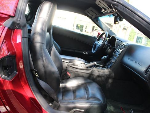 Used 2010 Chevrolet Corvette w/1LT w/ Roof Package image 10