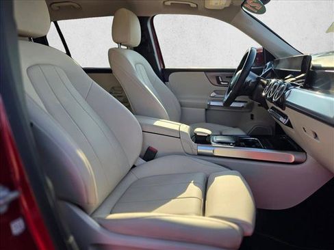 Certified 2021 Mercedes-Benz GLB 250 image 21