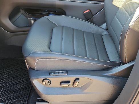 New 2026 Volkswagen Atlas Cross Sport SEL R-Line image 12