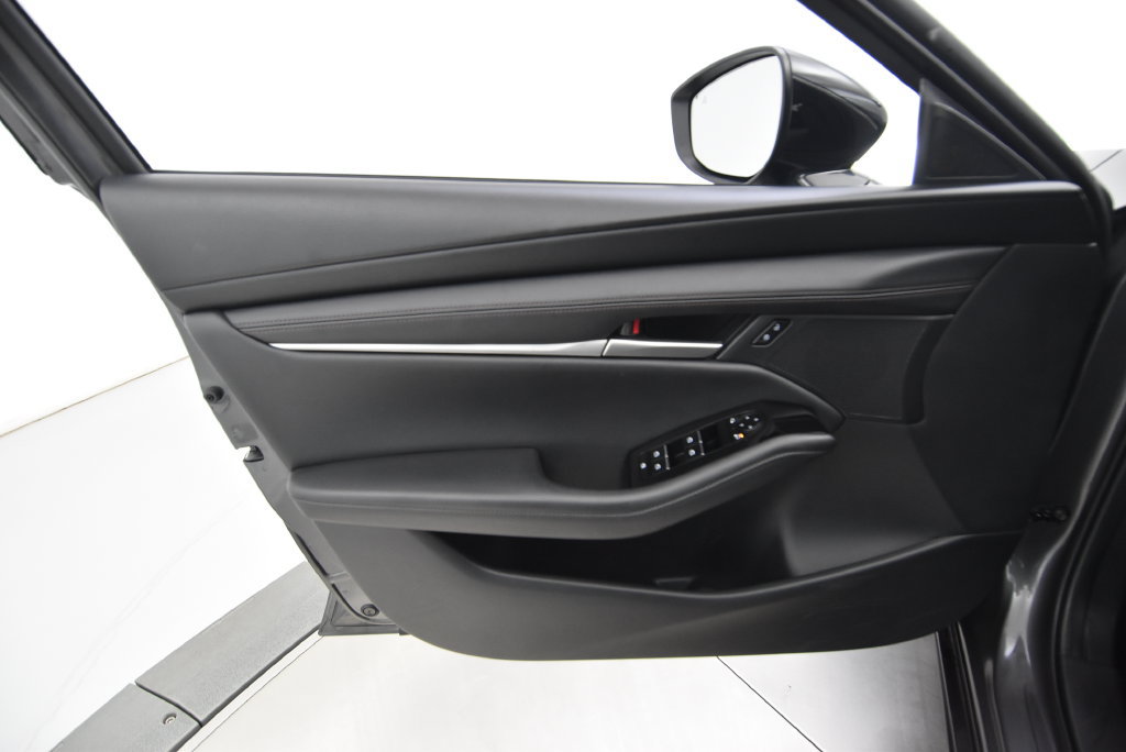Certified 2025 MAZDA MAZDA3 s FWD image 31