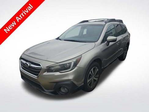 Used 2019 Subaru Outback 2.5i Limited w/ Popular Package #2 AWD/4WD image 1