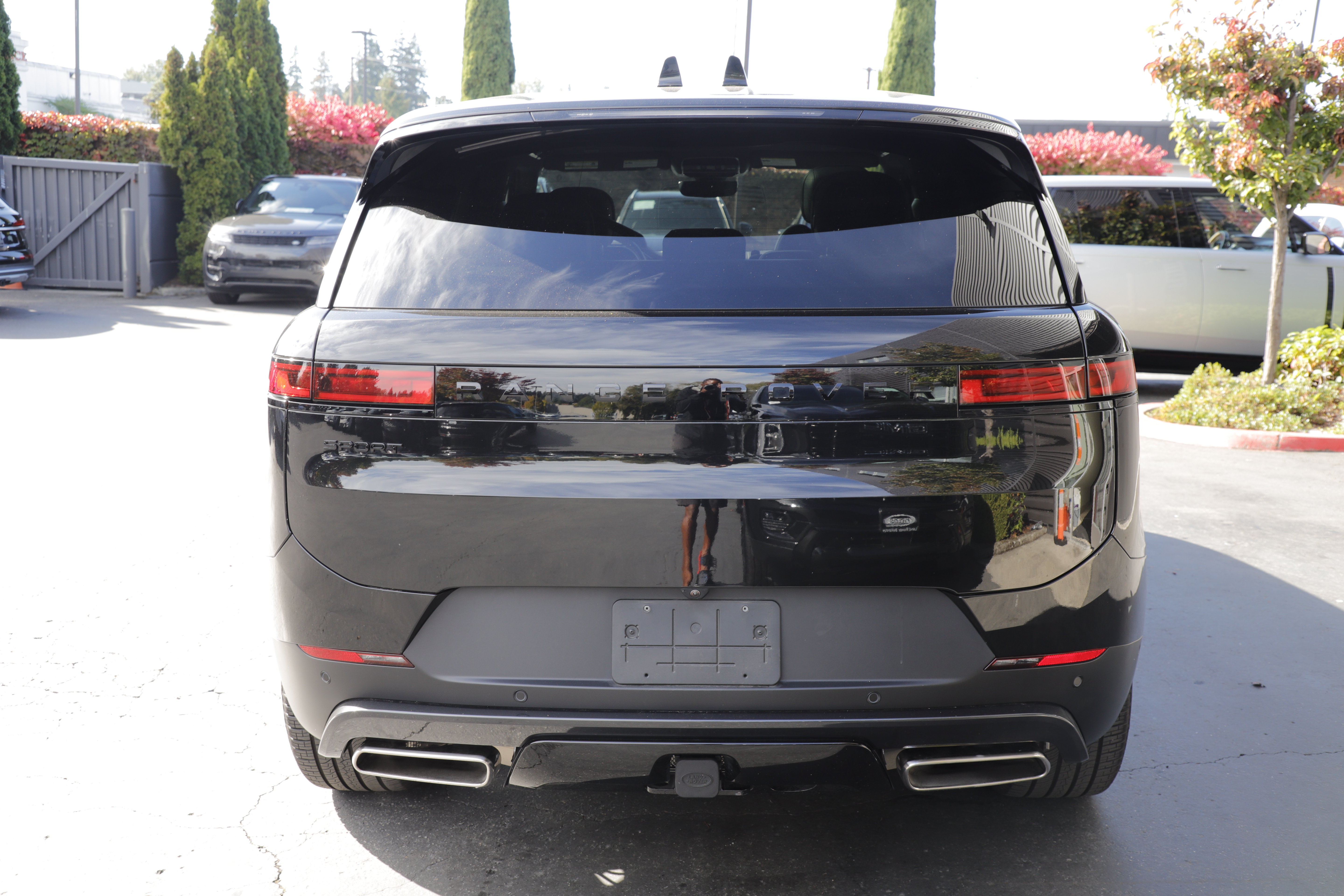 Certified 2026 Land Rover Range Rover Sport SE AWD/4WD image 5