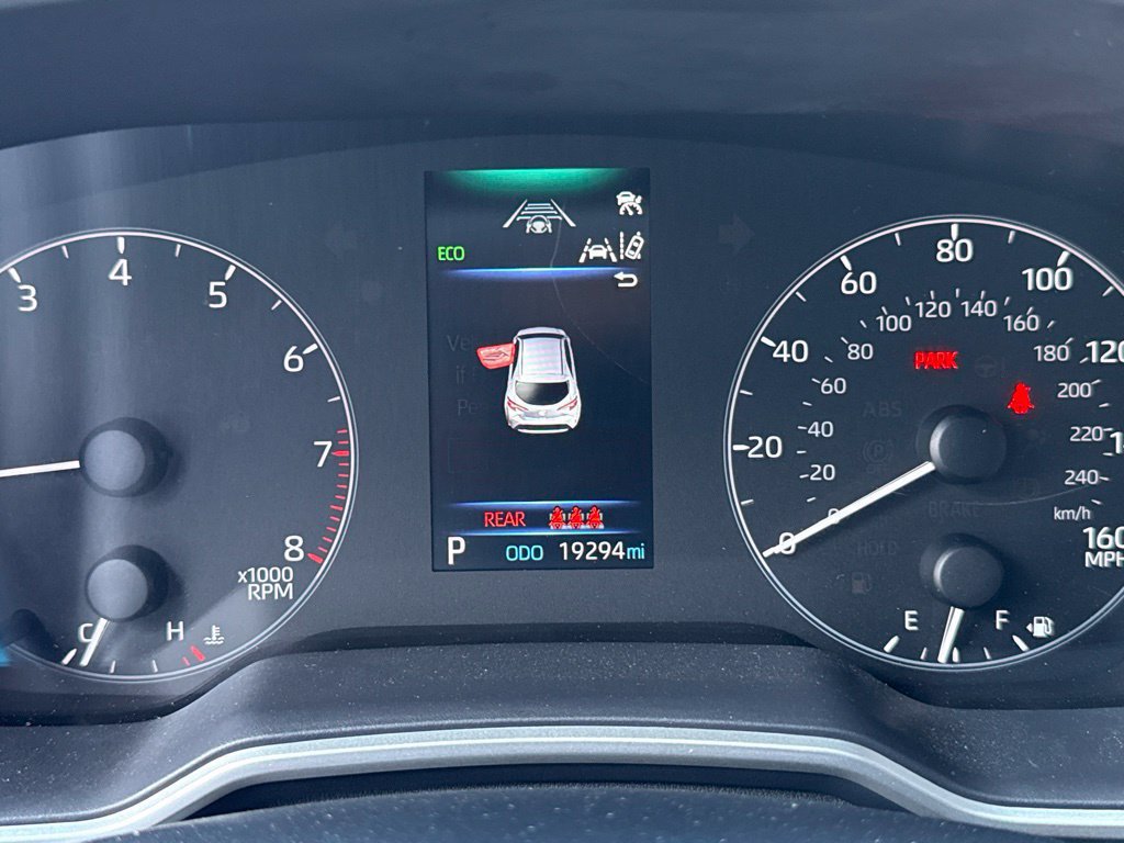 Certified 2025 Toyota Corolla SE w/ SE Package FWD image 23