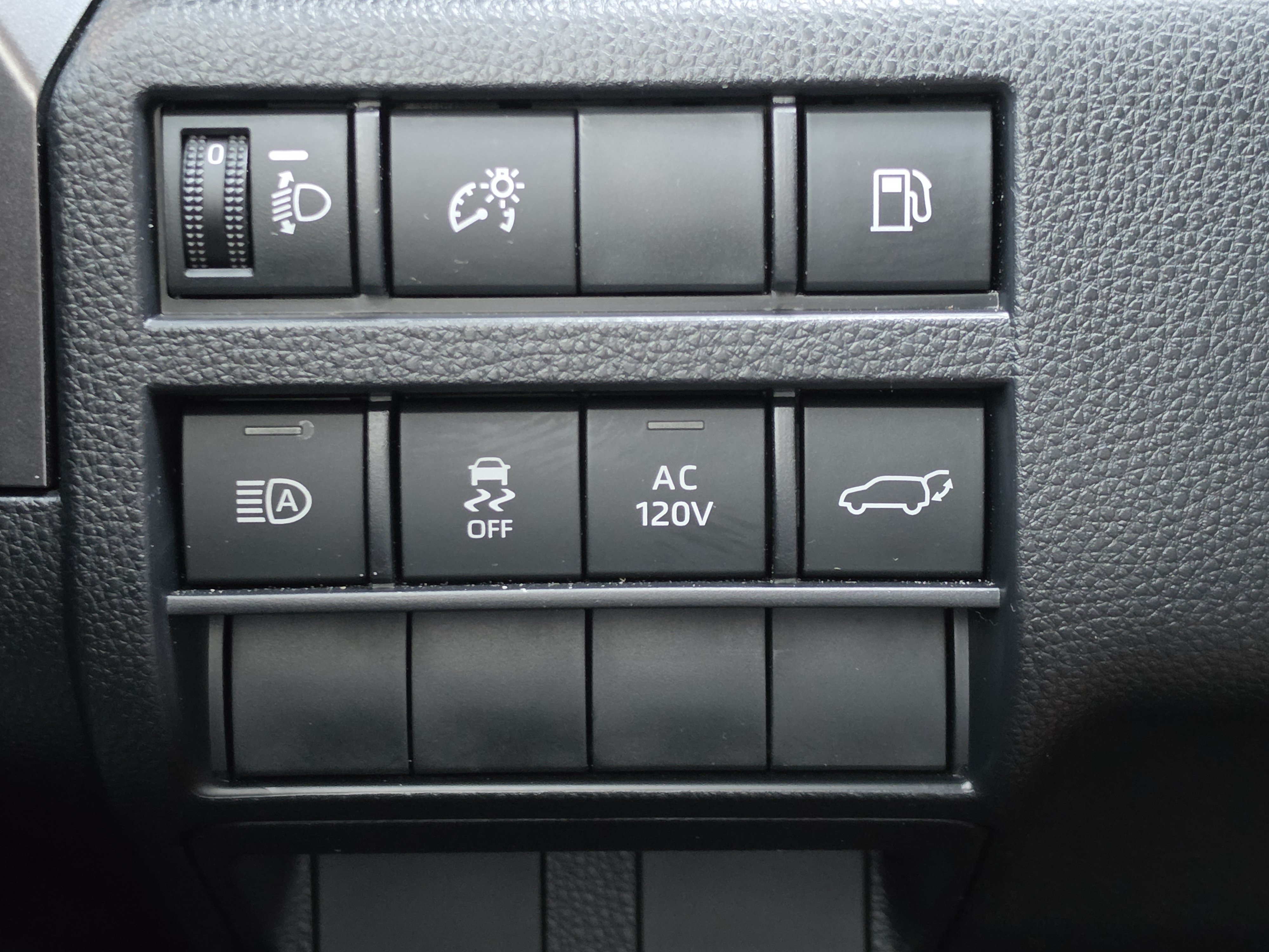 Certified 2025 Toyota 4Runner TRD Off-Road Premium AWD/4WD image 16