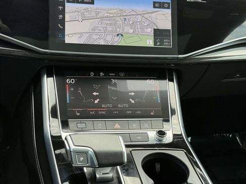 Used 2025 Audi Q7 3.0T Premium Plus AWD/4WD image 22