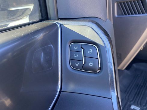 Used 2021 Ford F150 Lariat w/ Equipment Group 502A High image 23