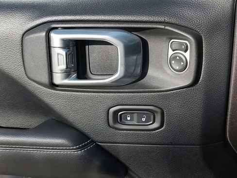 Certified 2018 Jeep Wrangler Unlimited Sahara w/ LED Lighting Group image 26