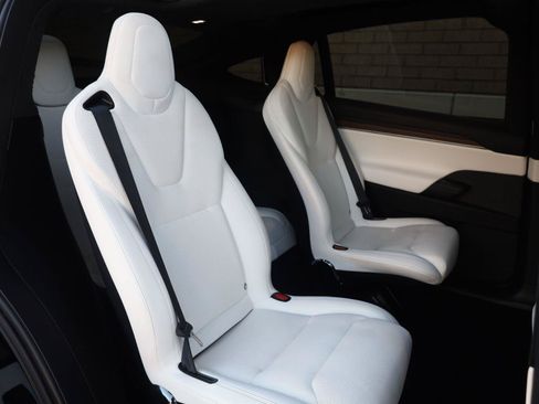 Used 2023 Tesla Model X AWD/4WD image 29