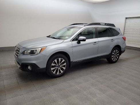 Used 2015 Subaru Outback 2.5i Limited AWD/4WD image 2