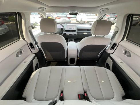 Used 2024 Hyundai Ioniq 5 Limited image 15