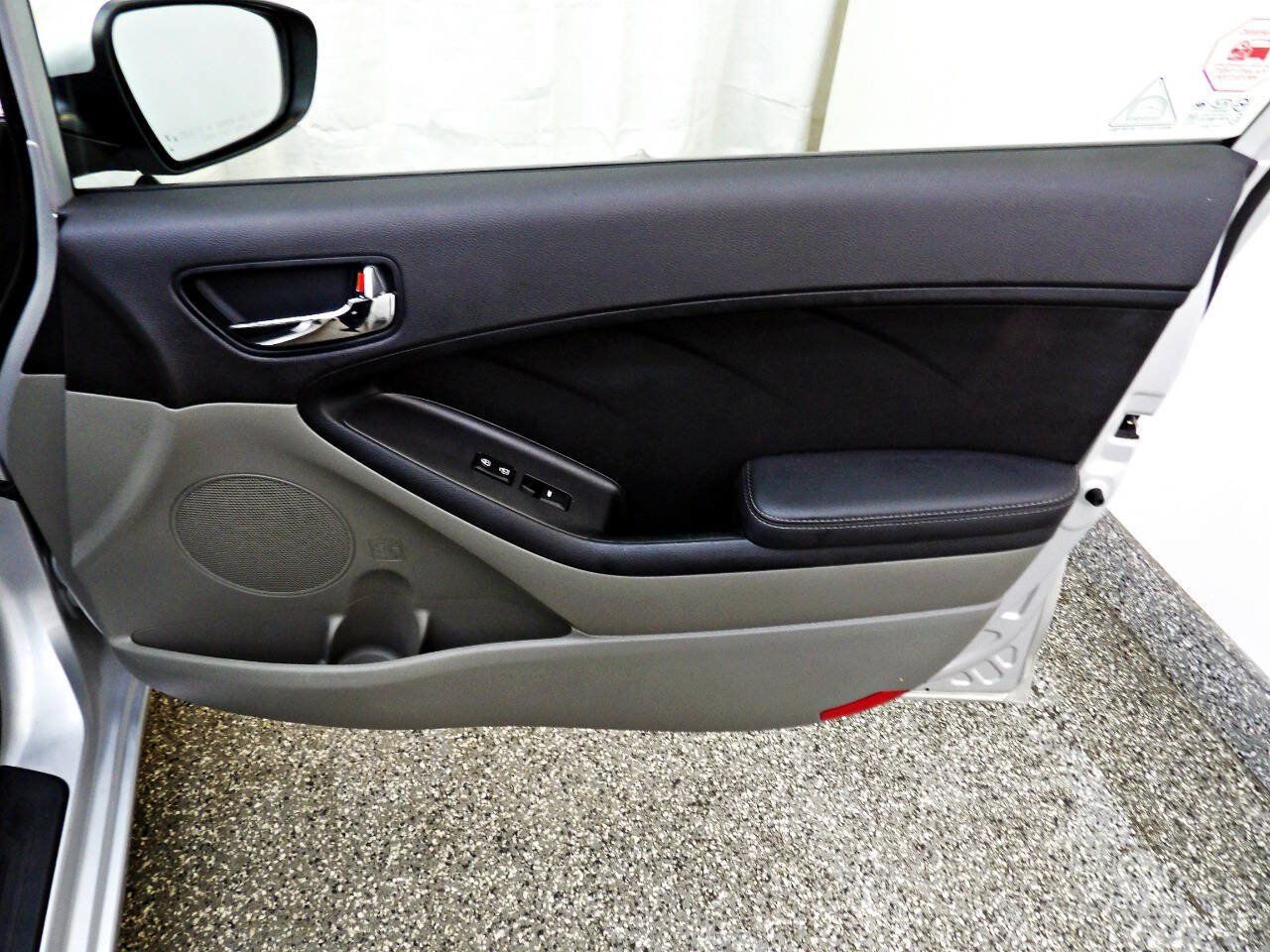 Used 2016 Kia Forte LX w/ LX Popular Package FWD image 11
