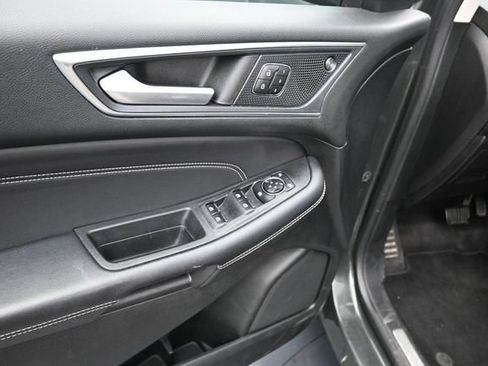 Used 2024 Ford Edge Titanium AWD/4WD image 19