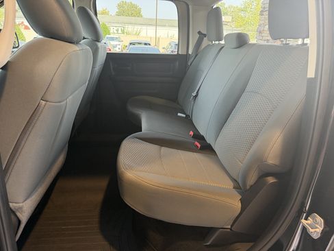Used 2015 RAM 1500 Express AWD/4WD image 28