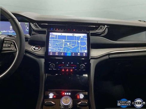 Used 2023 Jeep Grand Cherokee Overland w/ Luxury Tech Group IV image 13