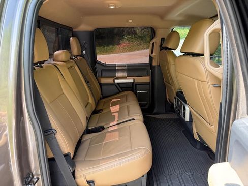 Used 2022 Ford F350 Lariat w/ Lariat Value Package AWD/4WD image 19