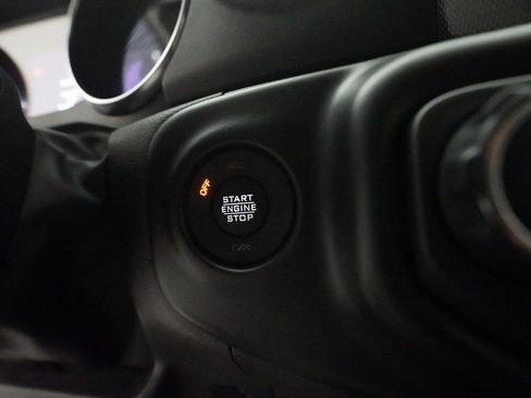 Used 2022 Jeep Wrangler Unlimited Sahara w/ Cold Weather Group image 30